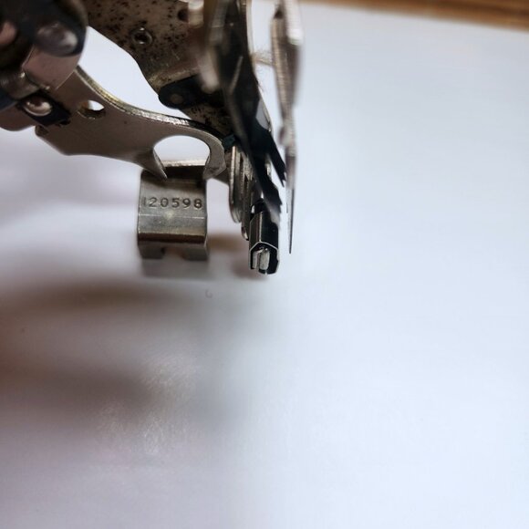 Singer Ruffler Foot Attachment 120598 Gathering Foot Low Shank Part - Picture 4 of 7